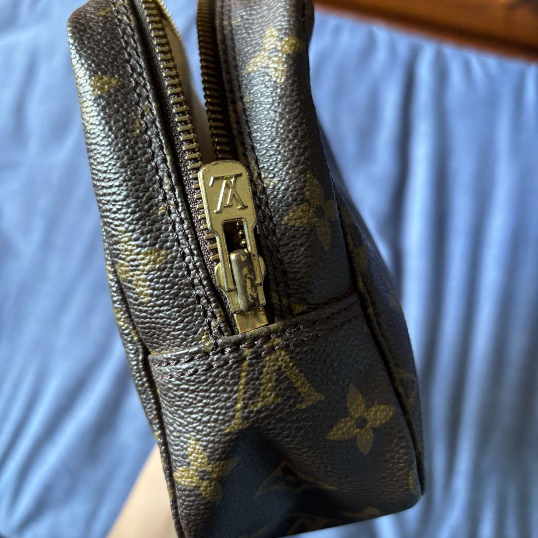 LOUIS VUITTON バック