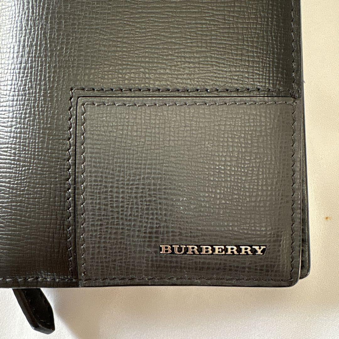BURBERRY ブラック 二つ折り財布