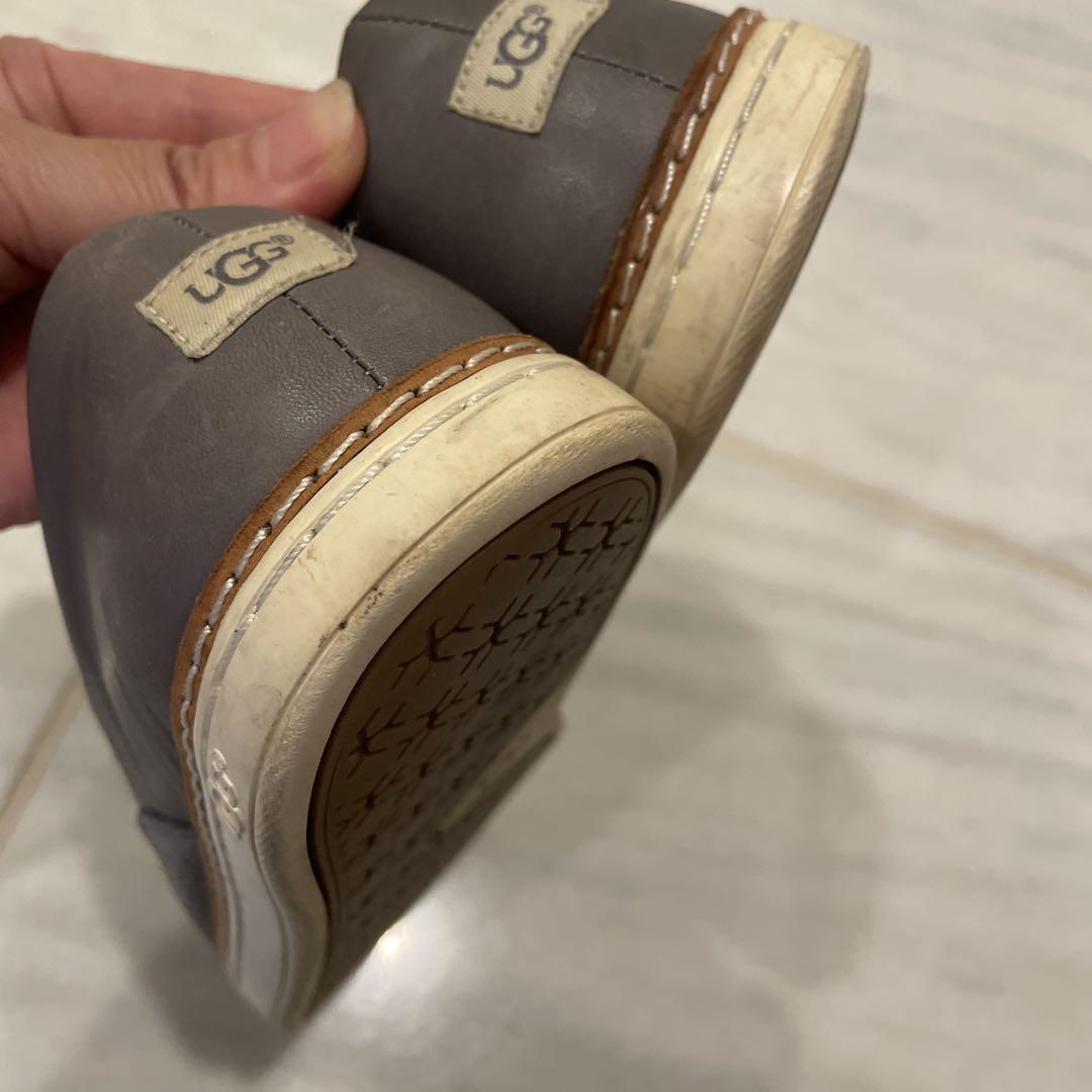 UGG グレー スリッポン - メルカリ
