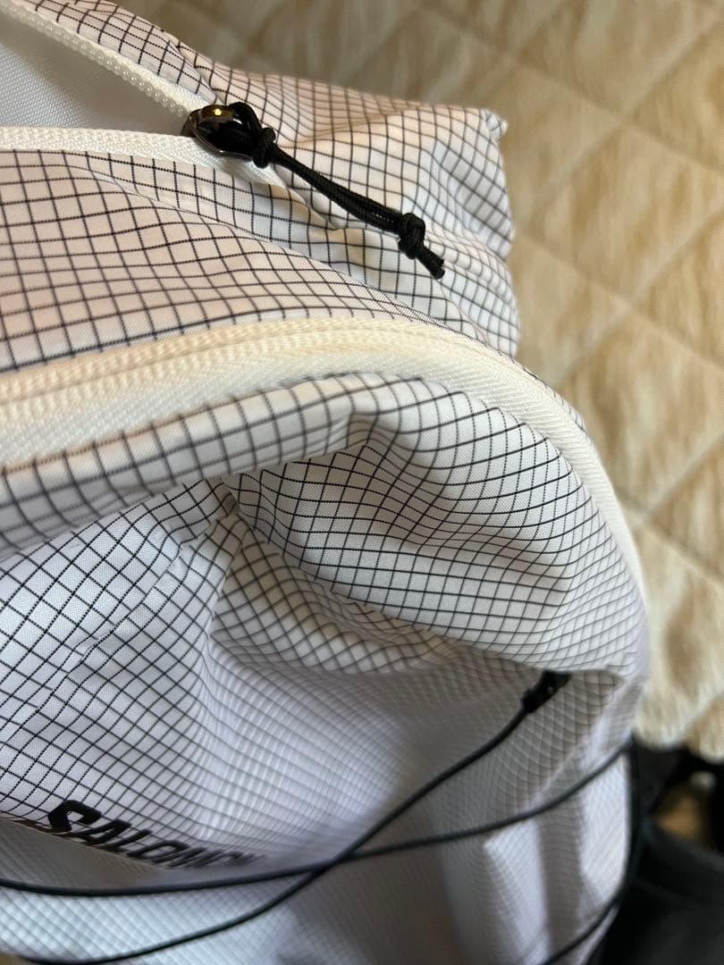 SALOMON XT15 バックパック SALOMON XT15 バックパック