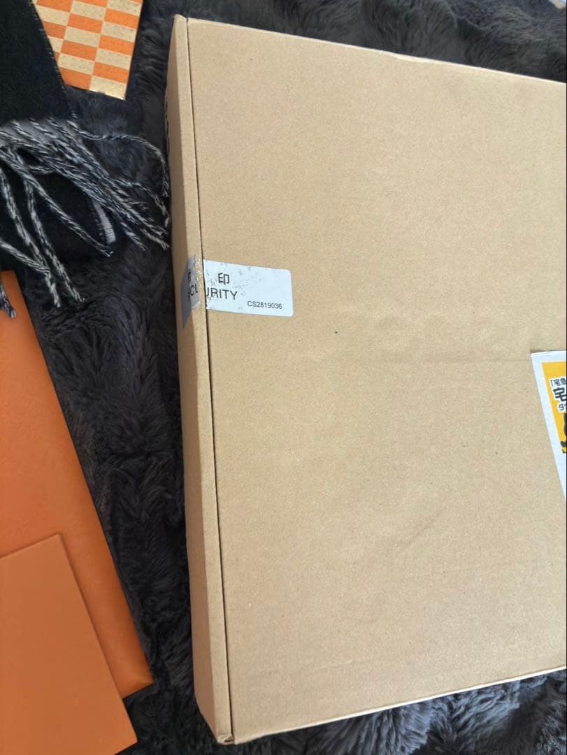 ルイヴィトン レイキャビック スタディー カシミヤ マフラー ルイヴィトン レイキャビック スタディー カシミヤ マフラー