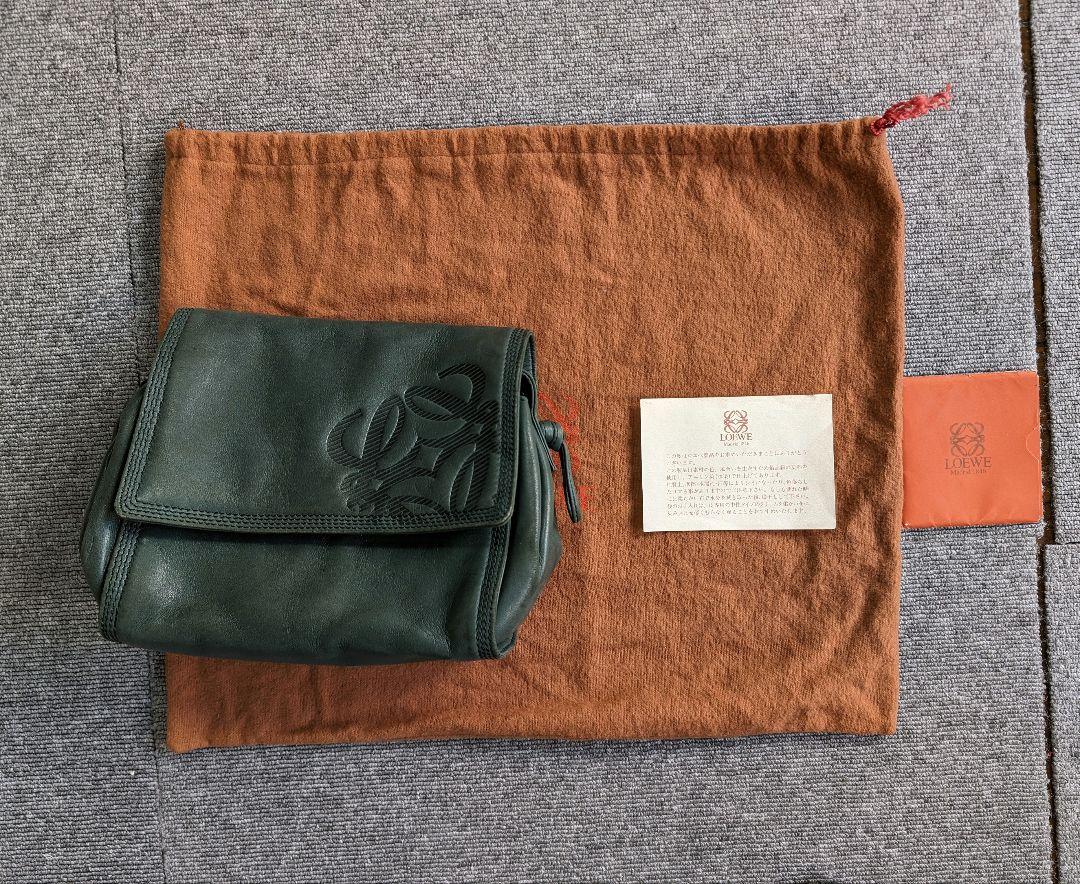 LOEWE　ロエベ　ナッパレザーショルダーバッグ 22,000円