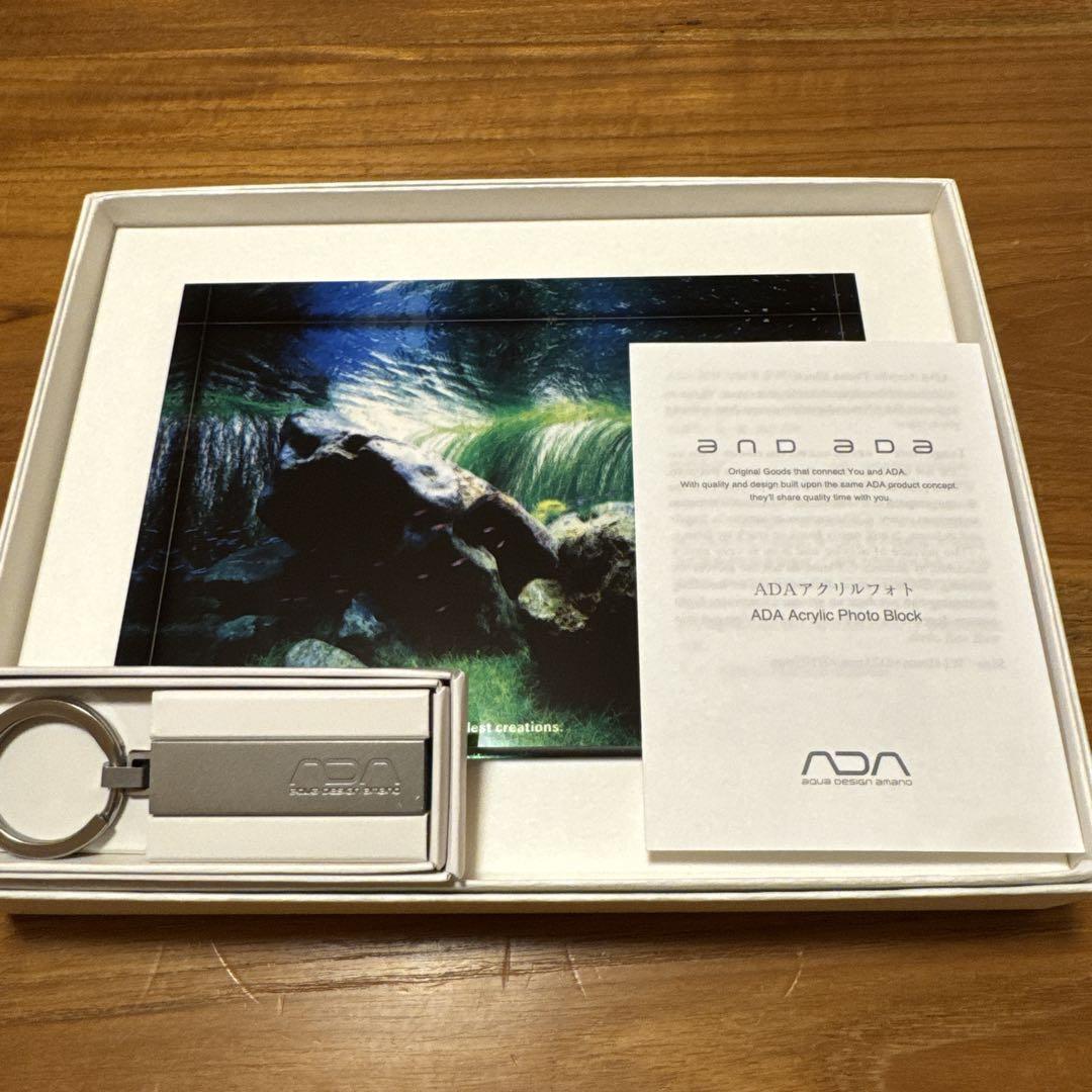 ADA アクリルフォトスタンド　キーホルダー