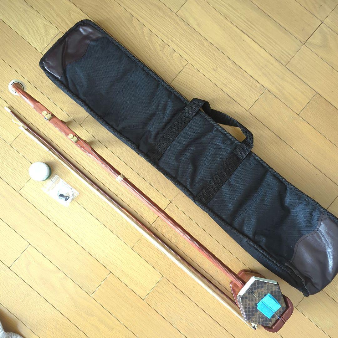 未使用人工皮紅木二胡Ｈ＋王小迪製作やわらかい北京弓魚が牛角製 出入国許可証不要