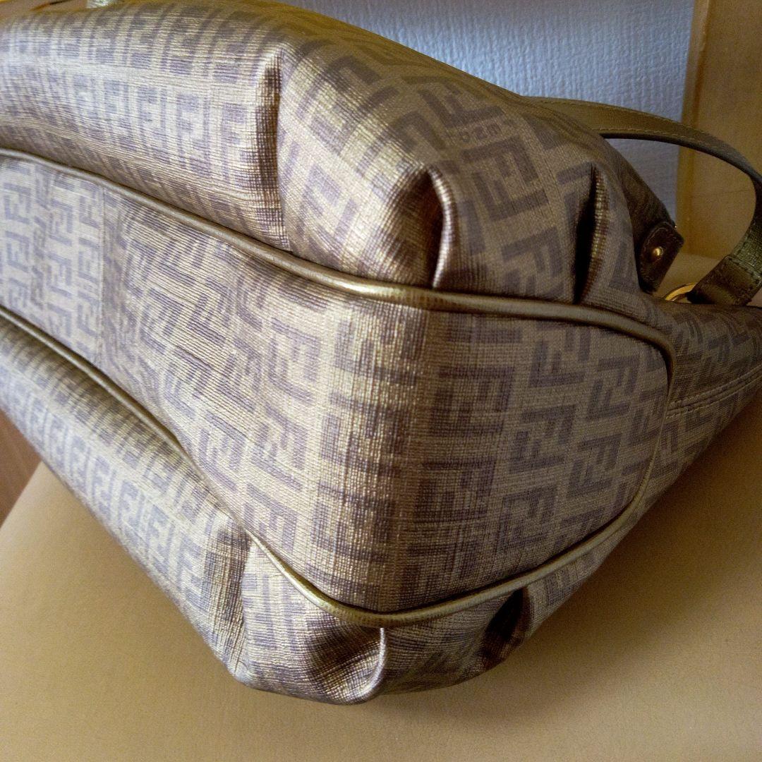フェンディ FENDI    ショルダーバッグ   持ちゴールド   未使用