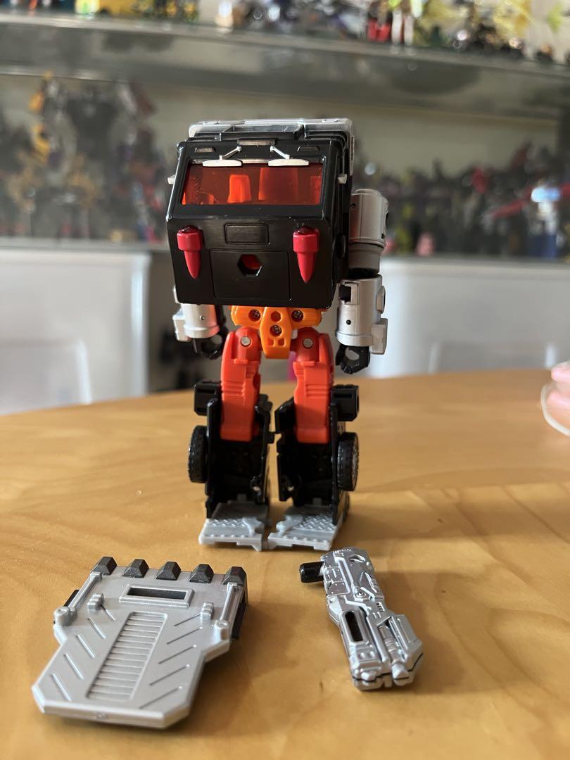トランスフォーマー キングダム　パッファー & ロードレンジャー