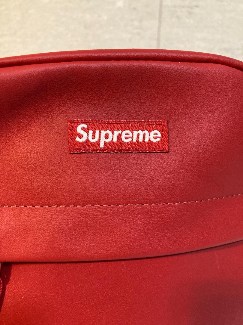 Supreme ショルダーバック　クロスボディ　レザー　レッド