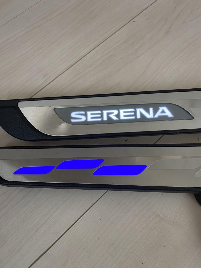 C26セレナ　スカッフプレート　純正オプション　LEDイルミネーション付き