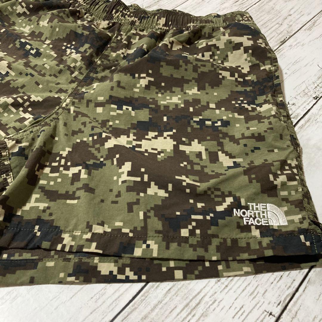 【美品】ザノースフェイス メンズ M ノベルティバーサタイルショーツ デジカモ