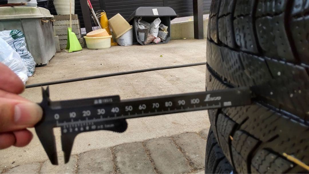 VELVA17インチ スタッドレスタイヤ ホイール4本セット