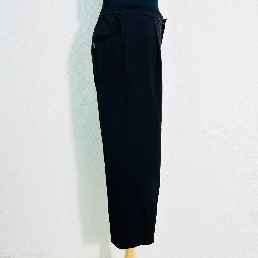 【極美品】ユニクロ テーパードパンツ センタープレス 背面ゴム M ブラック