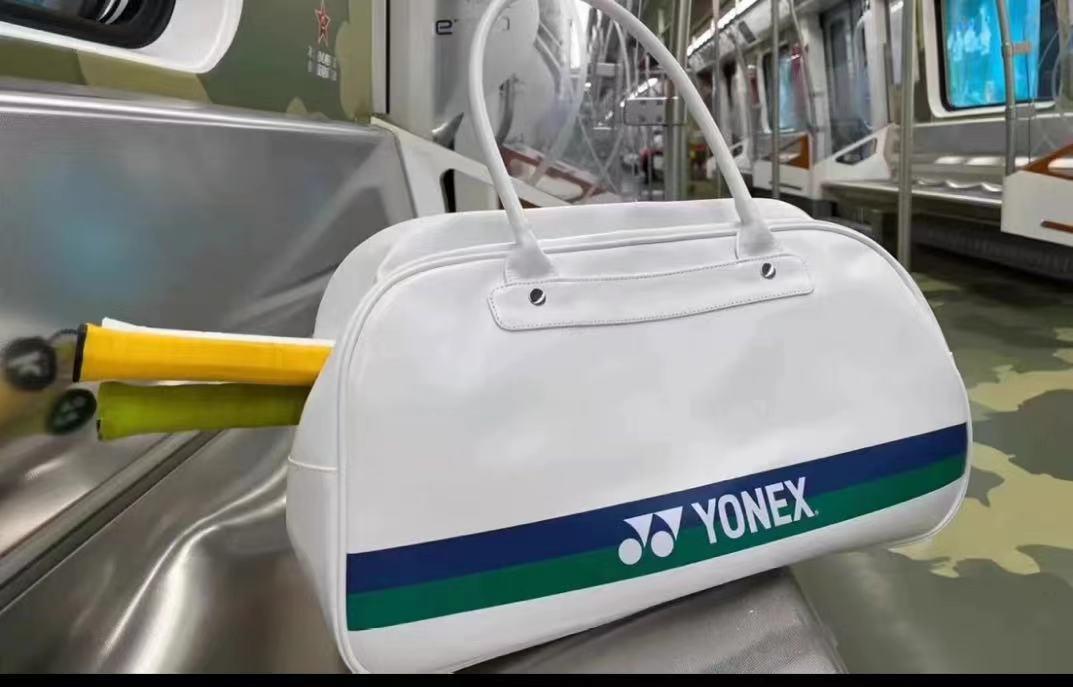 ヨネックス YONEX新品 未使用トーナメントバッグ ホワイト