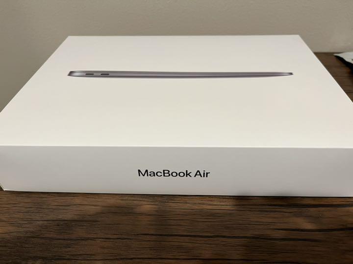 最新 13インチ 8GB MacBookAir 256GBスペースグレイM1