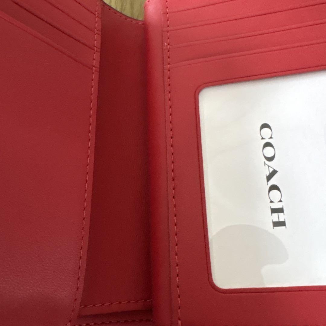 COACH 二つ折り財布 ダークブラウン/レッド COACH 二つ折り財布 ブラウン/レッド - メルカリ