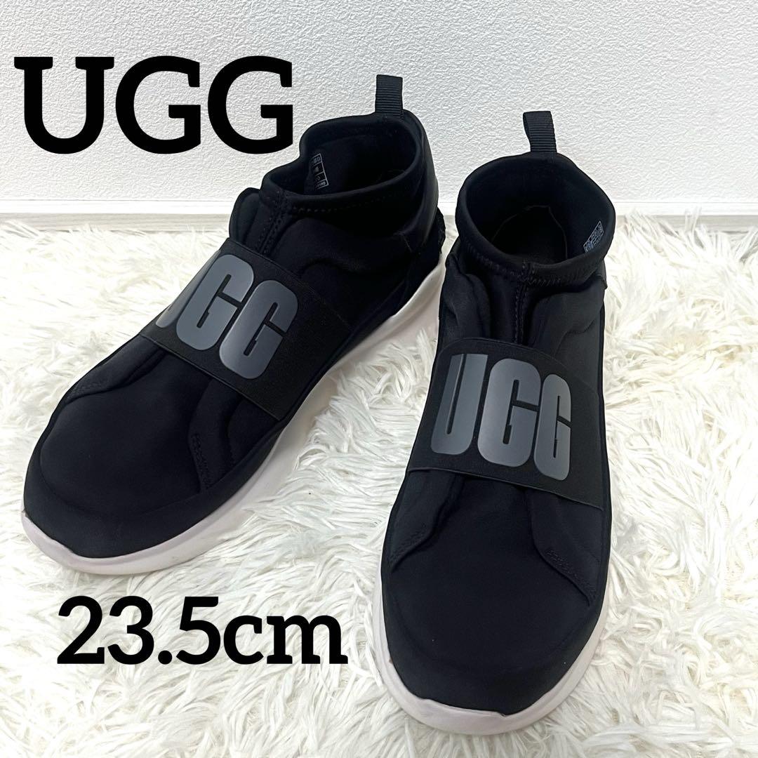 【UGG】ニュートラスニーカー スリッポン ビッグロゴ入り　23.5㎝ UGG】ニュートラスニーカー スリッポン ビッグロゴ入り 23.5