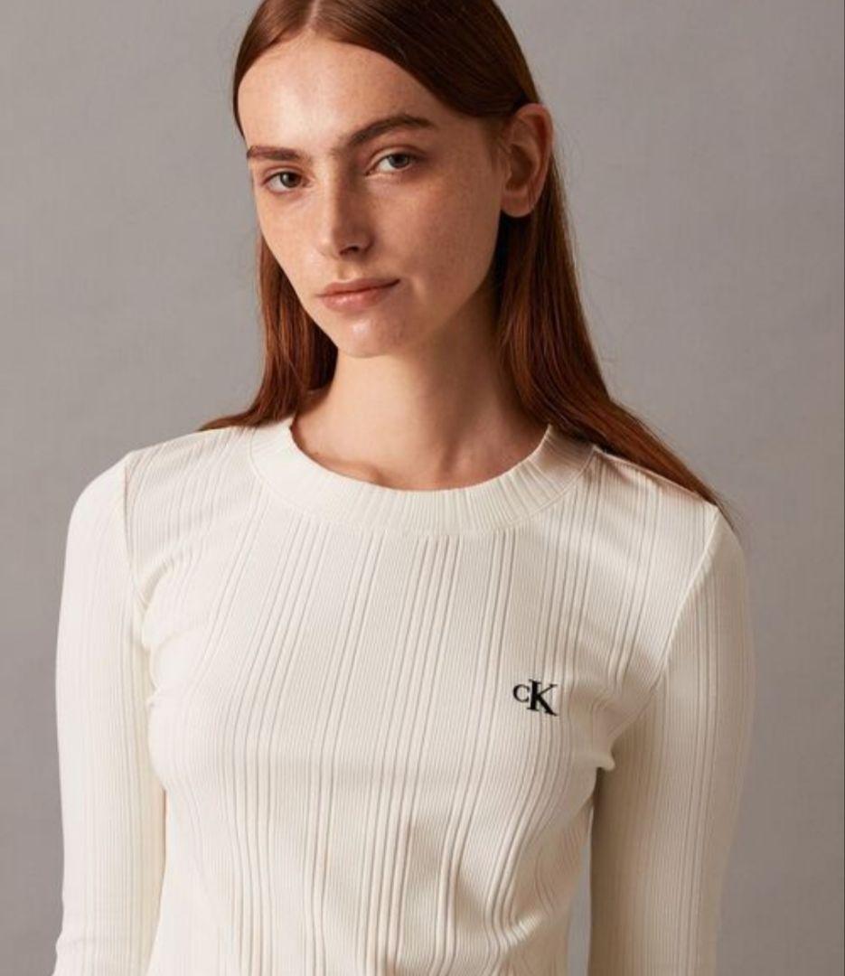 【新品未開封】CKロゴリブロングスリーブベビーTシャツ アイボリー Calvin Klein tシャツ CKロゴリブロングスリーブベビーTシャツ