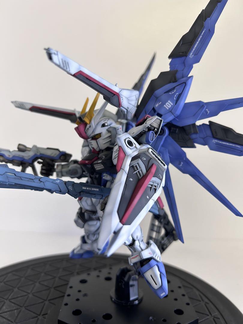 MGSD フリーダムガンダム 塗装完成品 ガンプラ ガンダムseed