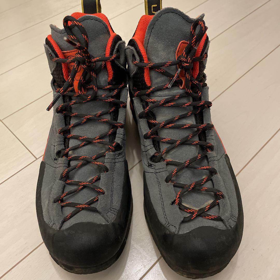 スポルティバ ボルダーX ミッドGTX 42サイズ