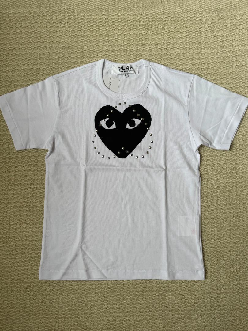COMME des GARÇONS PLAY ハートロゴTシャツ 黒ハートver - メルカリ