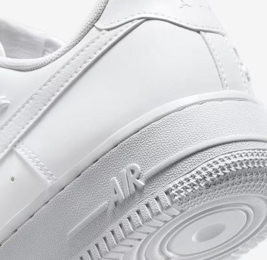 Nike Air Force 1 ホワイト バラ刺繍