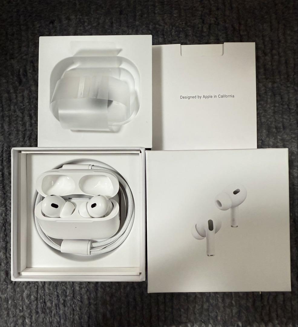Apple AirPods pro 第二世代　本体 充電ケース付き
