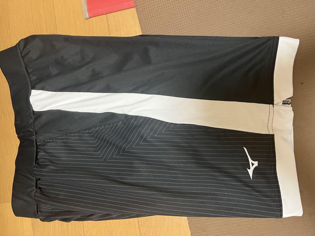 美品2着 ブラック ストライプ M ミズノ テニス バドミントン