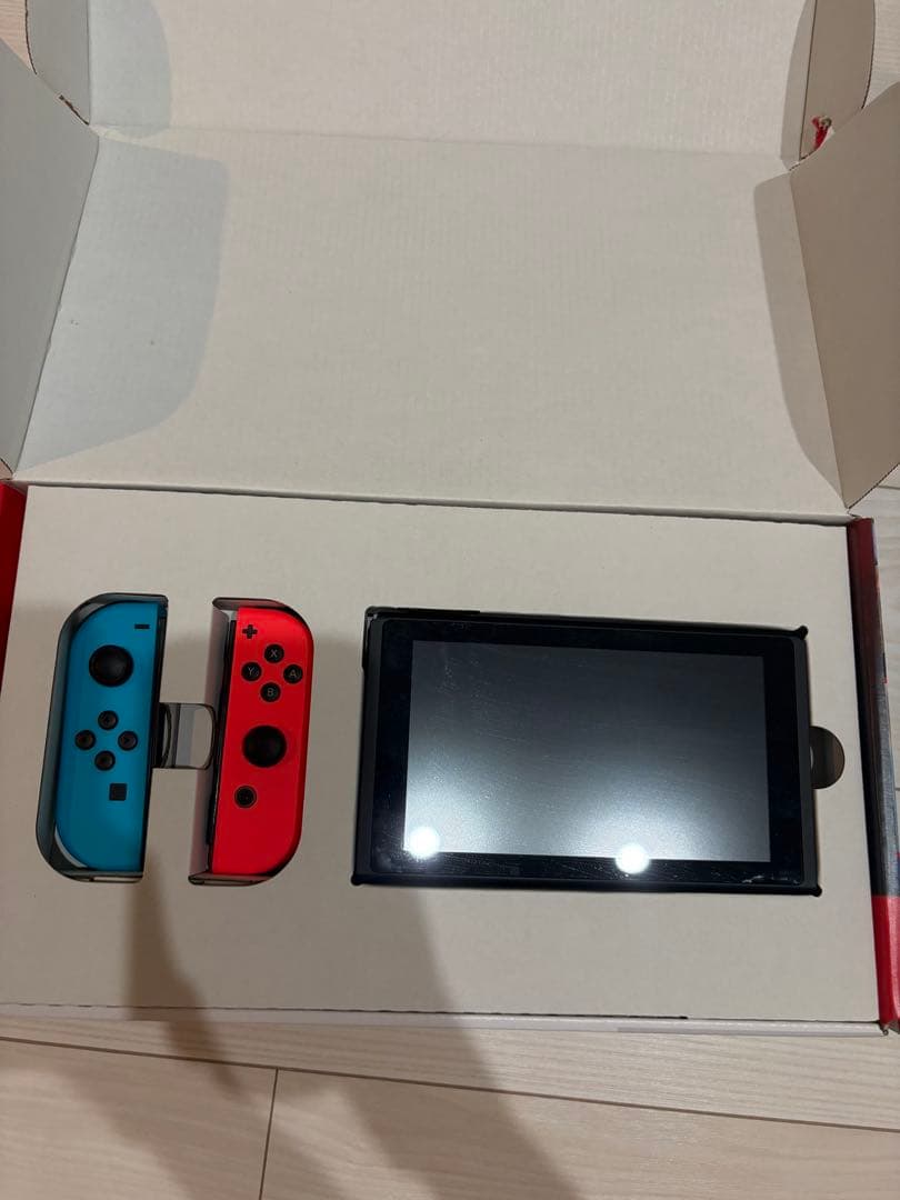Nintendo Switch 本体