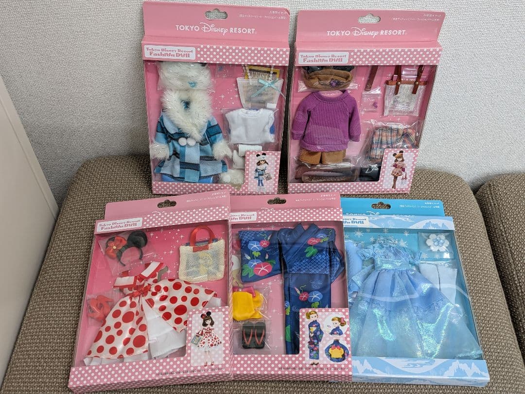 未開封 東京ディズニーリゾート ファッションドール専用 お着替え 5個セット 未開封 東京ディズニーリゾート ファッションドール専用 お着替え 5個セット