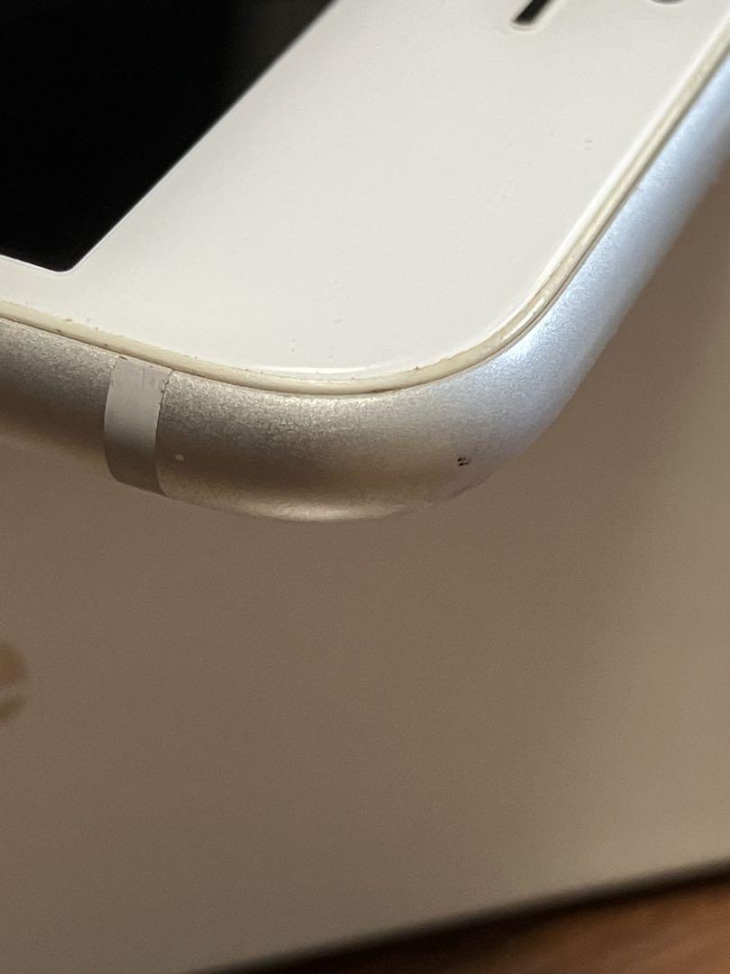 iPhone8 64GB シルバー