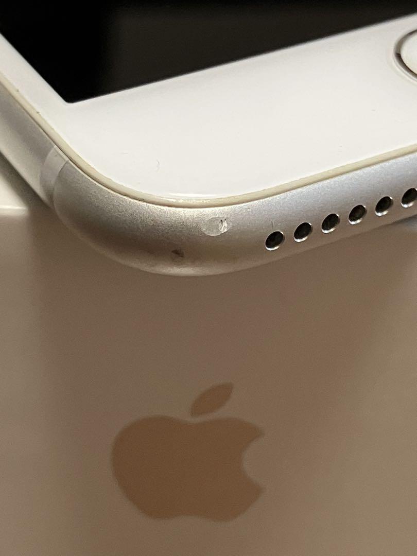 iPhone8 64GB シルバー