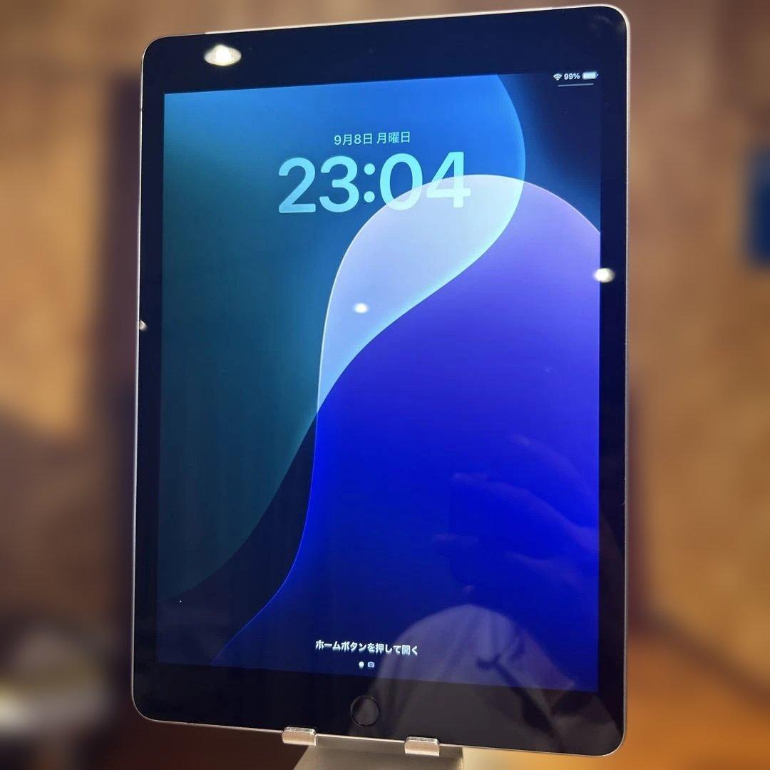 Apple iPad (第9世代) 64GB シルバー バッテリー93%