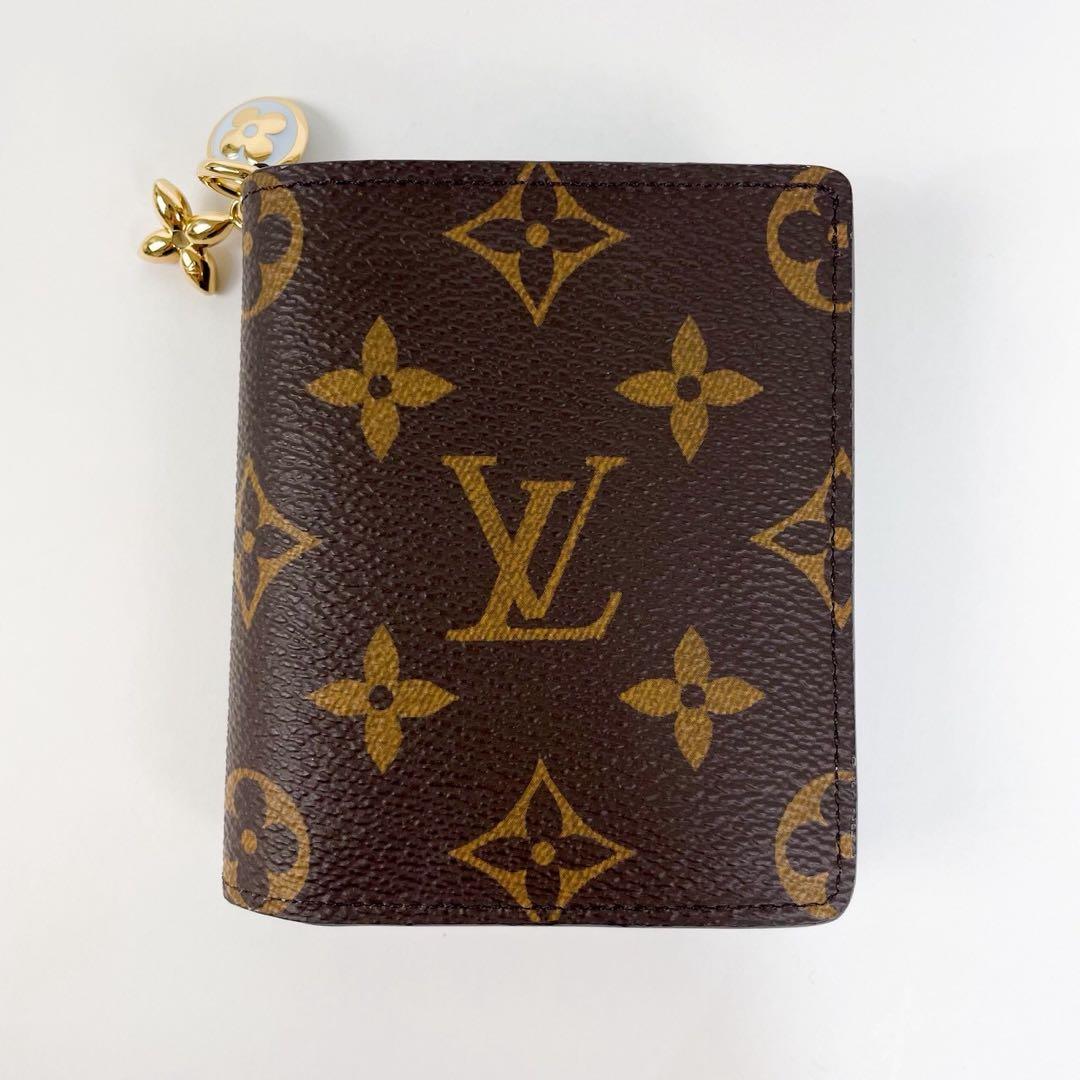 ✨極美品✨ ルイヴィトン ポケットウォレット・LV チャーム アズールブルー ✨極美品✨ ルイヴィトン ポケットウォレット・LV チャーム アズールブルー