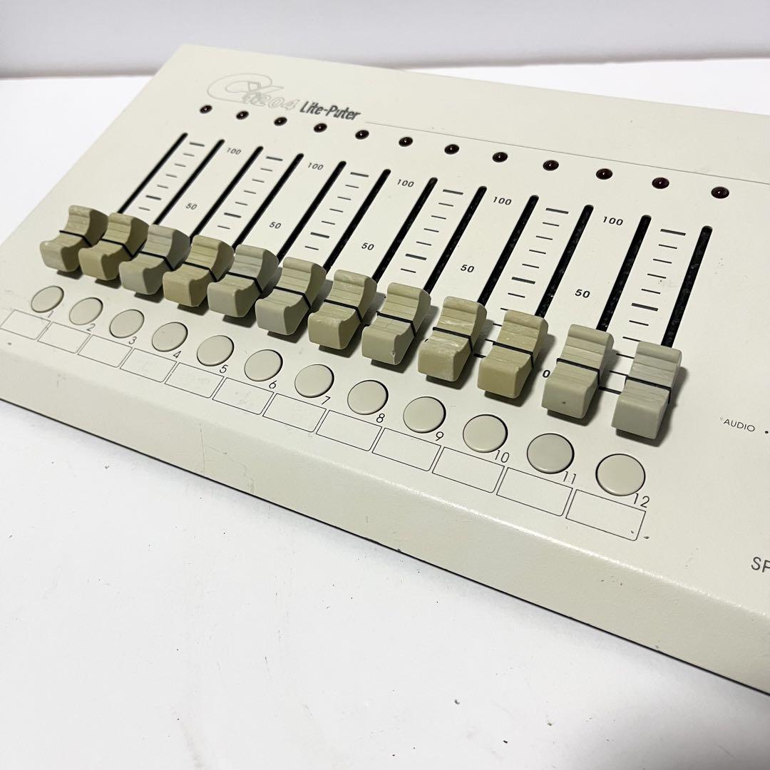 LITEPUTER CX-1204 12ch DMXコントローラー 照明 調光卓 - メルカリ LITEPUTER CX-1204 12ch DMXコントローラー 照明 調光卓 - メルカリ