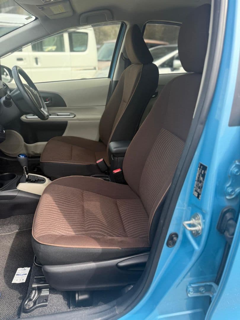 トヨタ アクアG 平成25年 走行距離5万キロ 車検2年間 プッシュスタート トヨタ アクアG 平成25年 走行距離5万キロ 車検2年間 プッシュスタート