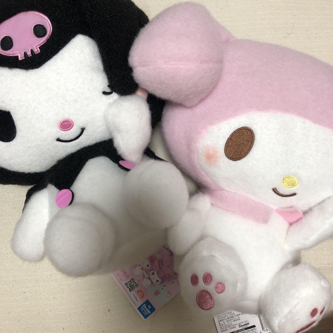 マイメロディ・クロミ かおかくしBIGぬいぐるみ 2種セット