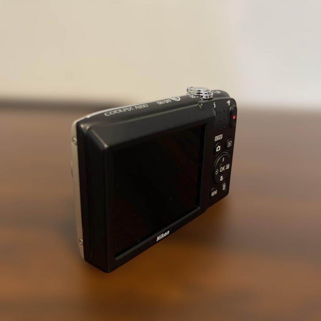 3714 Nikon COOLPIX A100 シルバー ジャンク品 デジカメ - メルカリ