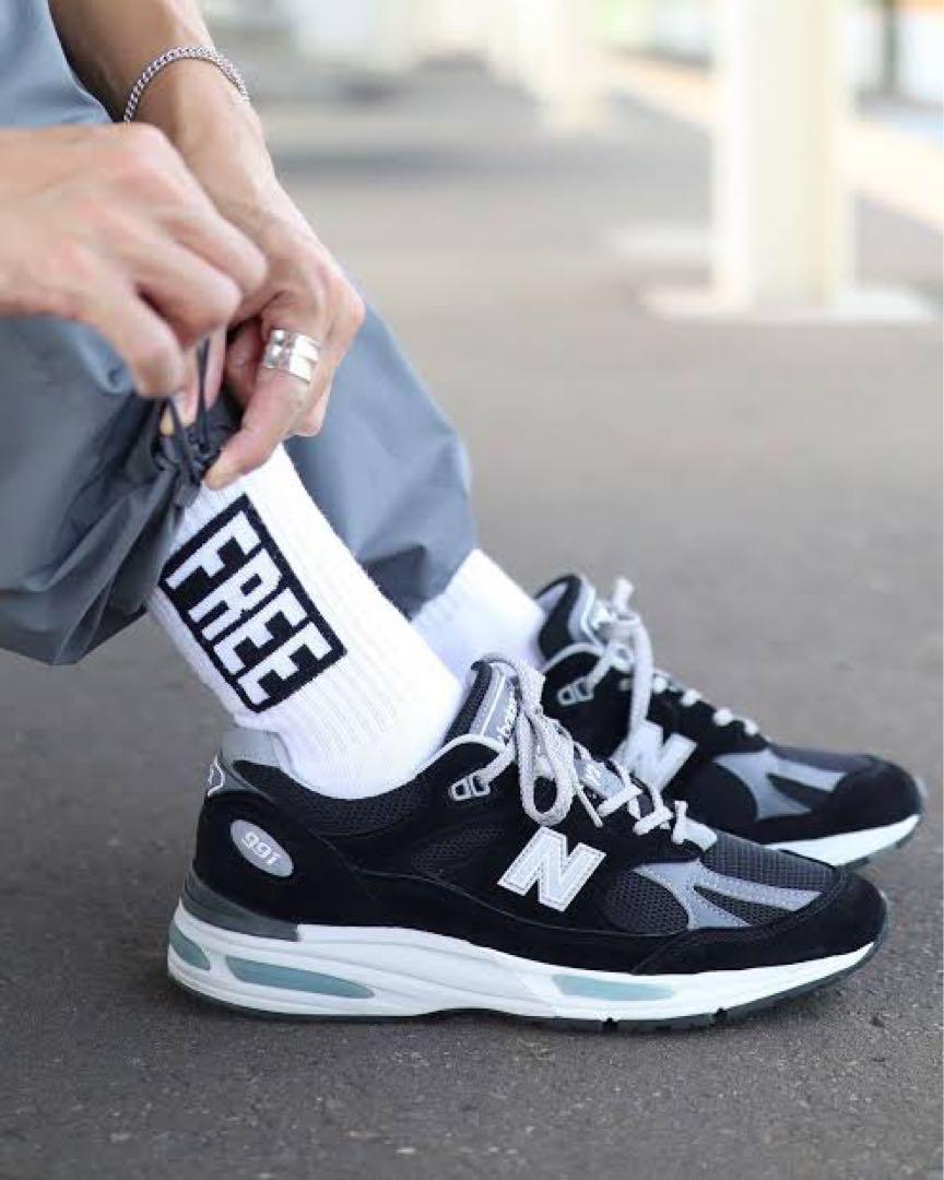 人気モデル New Balance 991v2 ブラック/グレー