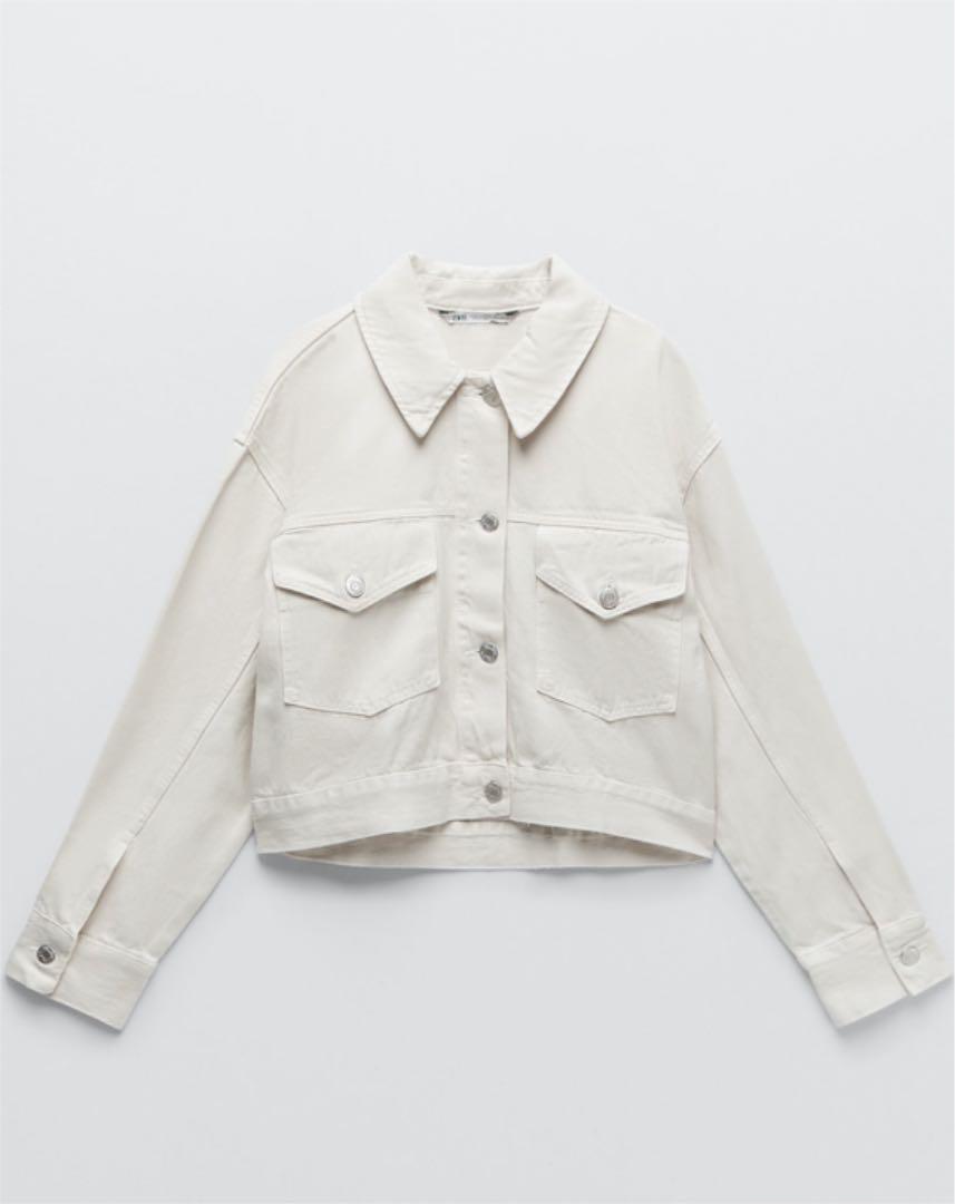 新品未使用　タグ付き　XSサイズ　Zara ジャケット 金　ボタン　ホワイト ZARA 新品タグ付き カラーデニムジャケット XSサイズ クリーム