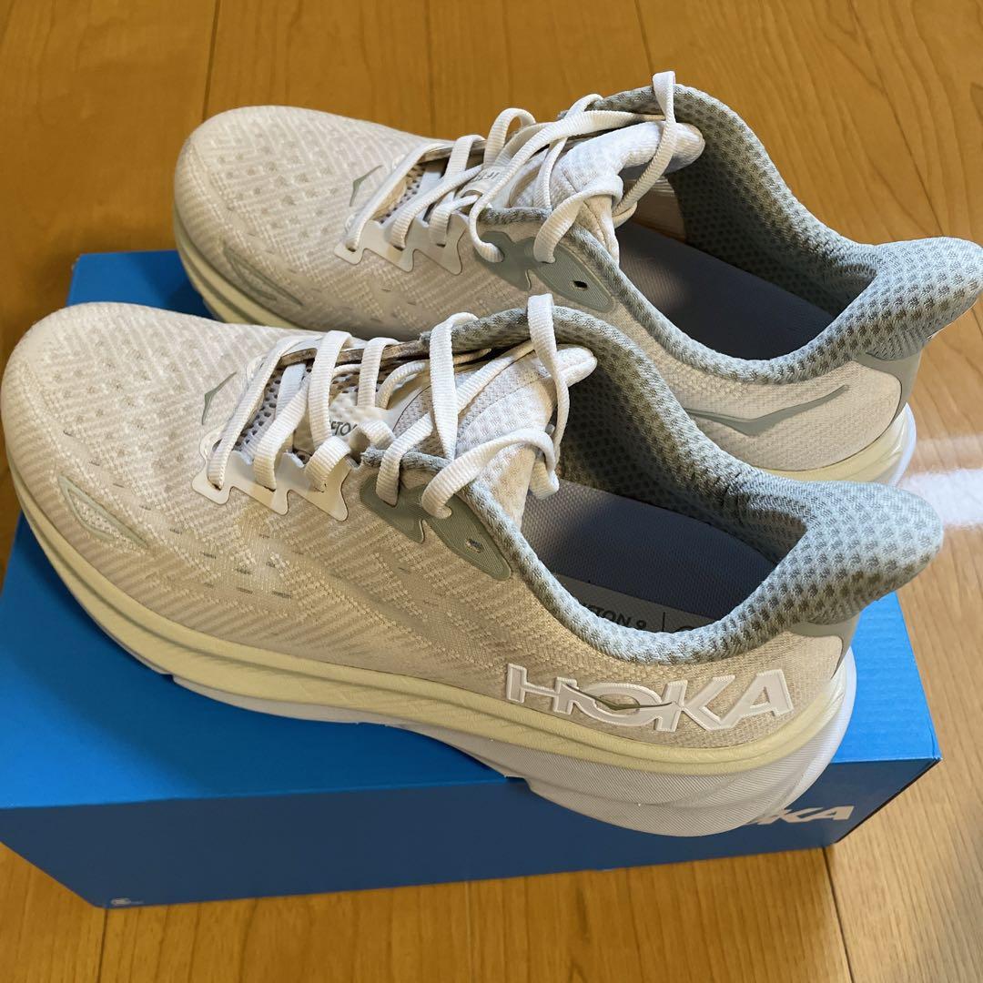 【新品】HOKA CLIFTON9  ランニング /ワイド26cm オートミルク