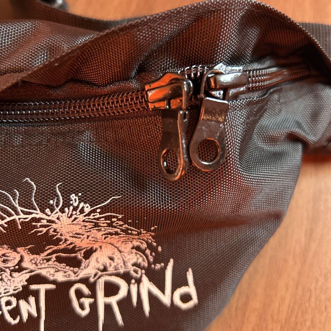 violent grind ウエストポーチ