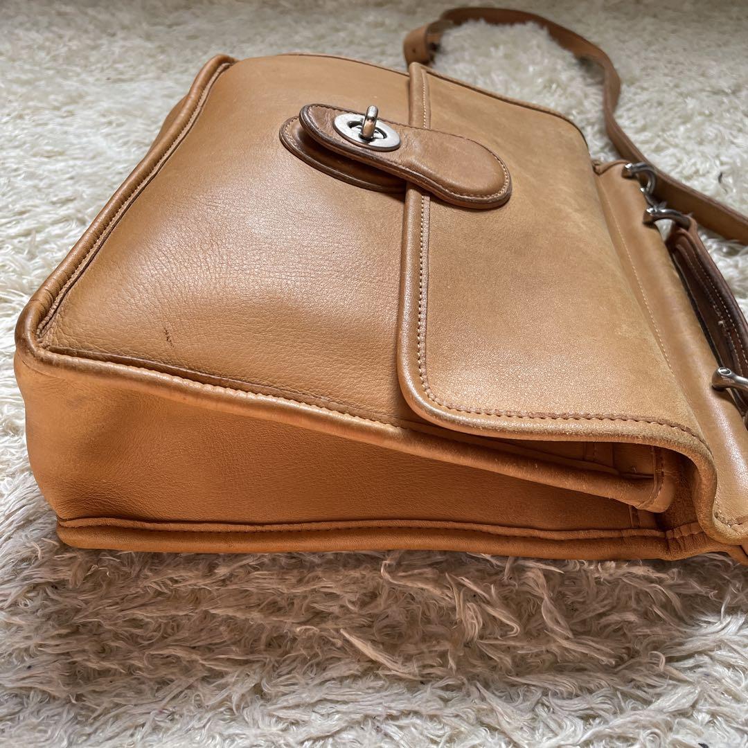 OLD COACH オールドコーチ ショルダーバッグ ライトブラウン