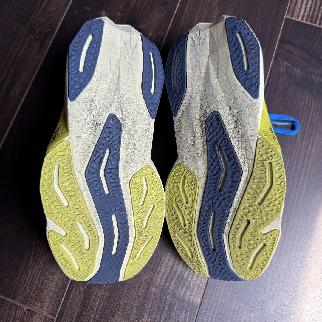 New Balance FuelCell Rebel v4 レベル 26センチ