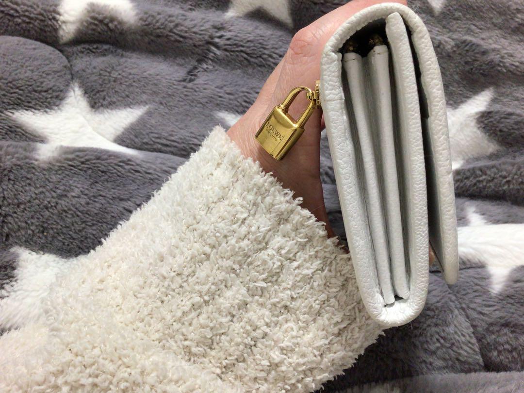 値下げ！美品♡LOEWE ロエベ 長財布 アナグラム 南京錠 レザー ホワイト