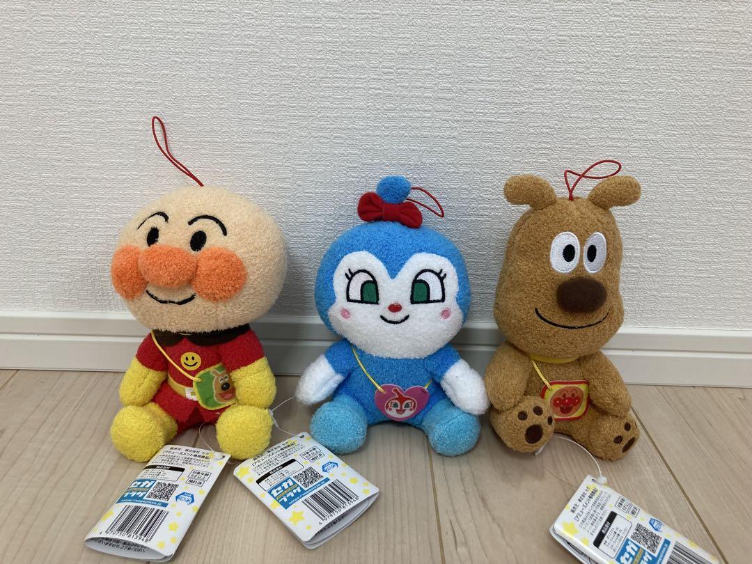 新品未使用タグ付き　アンパンマンぬいぐるみ　まとめ売り　18点