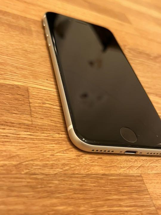 大得価2022 iPhone ホワイト シムフリー 3aTO0-m29120151097 SE2 64GB 低価爆買い