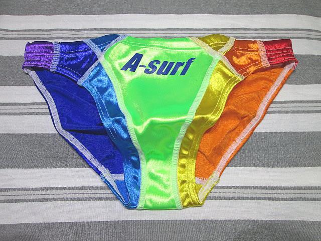 SURF BLADE　競泳ビキニ　マルチカラ―　サイズ：M　土日限定出品