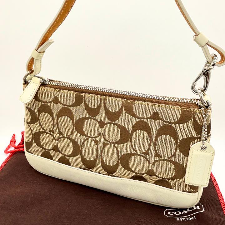 極美品✨COACH ミニシグネチャー クロワッサン アクセサリーポーチ ホワイト 極美品 コーチ アクセサリーポーチ キャンバス ホワイト