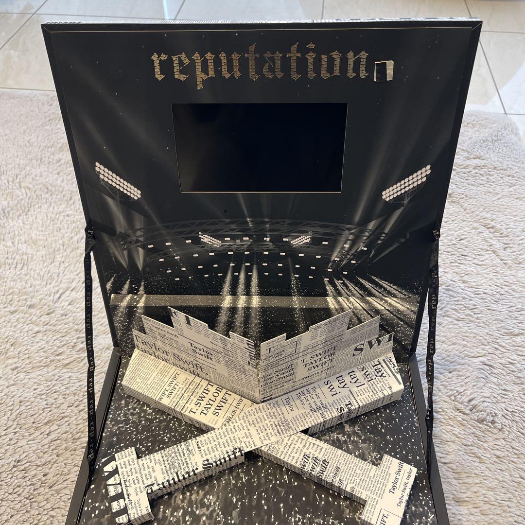 Taylor Swift reputation VIPBox 直筆サインポスター