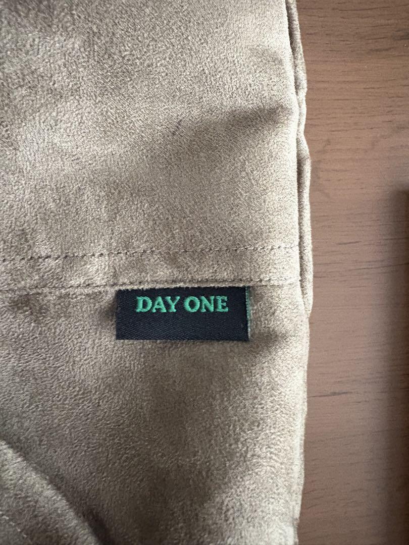 DAY ONE カーキ スエード風 ベスト