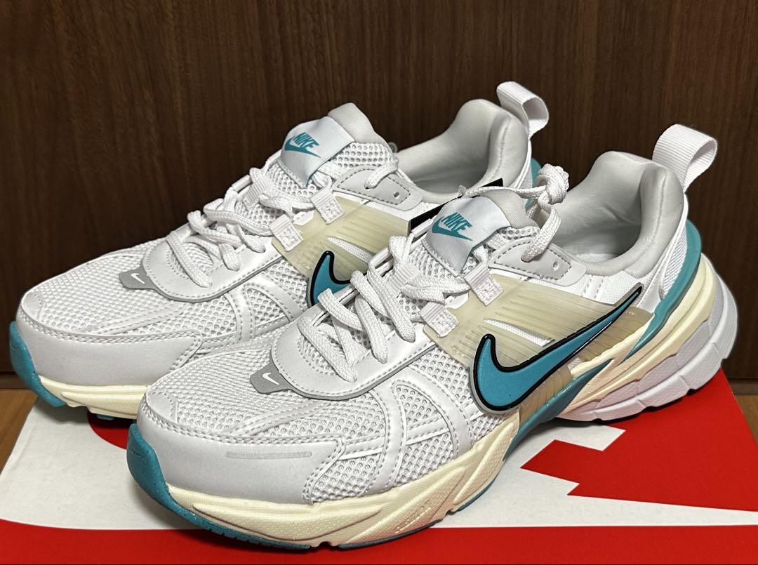 Nike Women's V2K Run 新品 27.5cm 送料無料‼︎